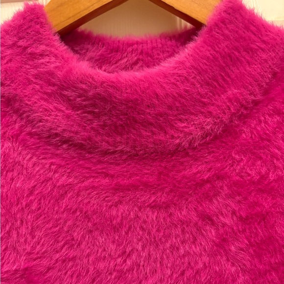 Rachel Zoe Fuzzy Pink Sleeveless Sweater Sz M - Picture 4 of 14